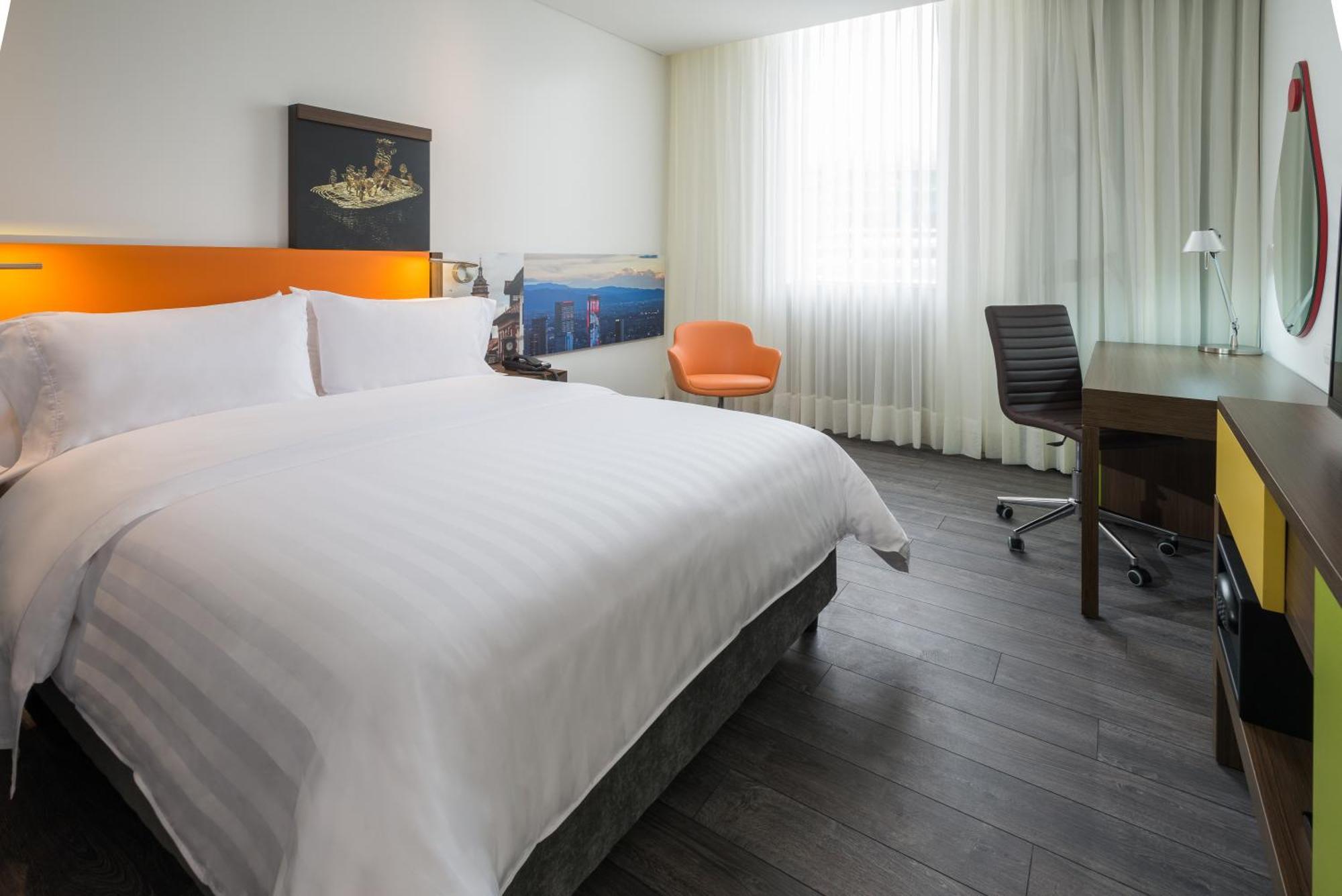 Hampton By Hilton Bogota Usaquen Exterior photo